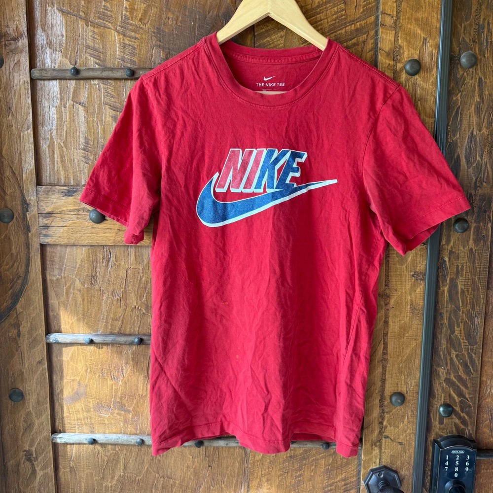 Nike Graphic T-Shirt Mens Small Red Short Sleeve Futura Swoosh Logo Tee